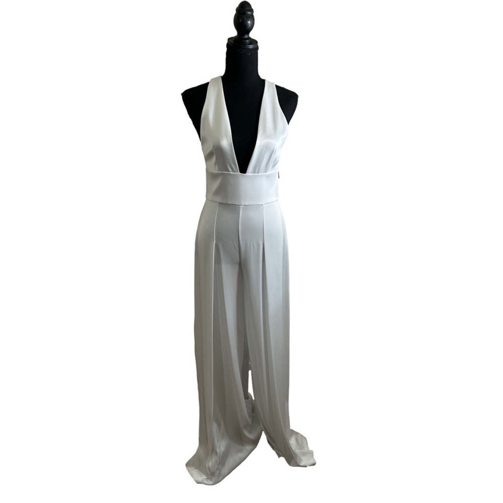 NWT Alice + Olivia White Deep Plunge V-neck Wide Leg Jumpsuit, Size 2